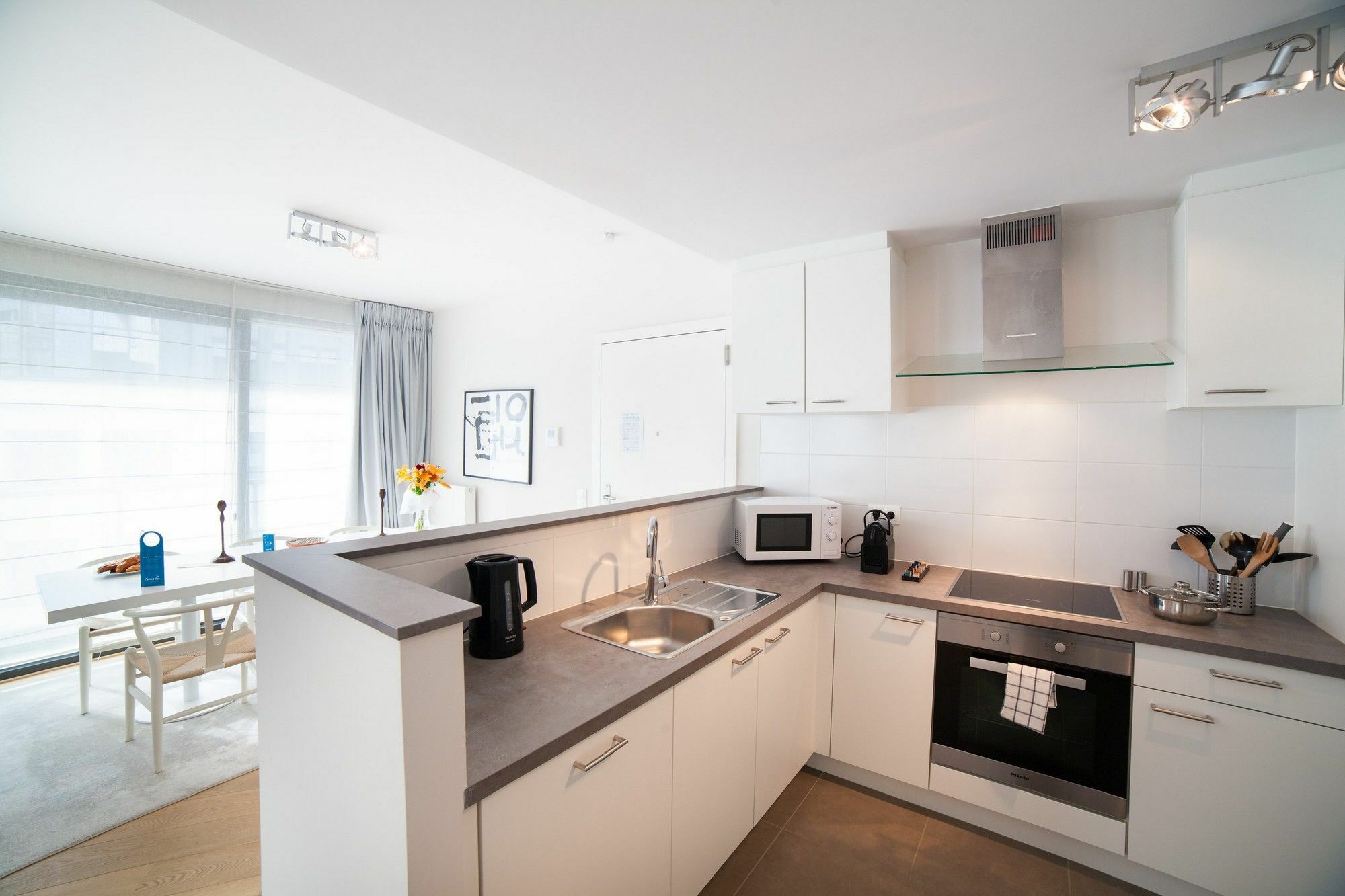 Sweet Inn Apartments - Madou บรัสเซลส์ ภายนอก รูปภาพ